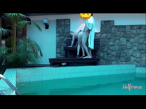 ❤️ Boss xizmatchini hovuzga taklif qiladi, lekin issiqqa qarshi tura olmadi ❤️❌ Super seks uz.pornsos-com.ru